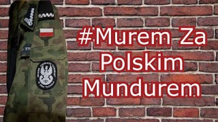 Murem Za Polskim Mundurem - Zespół Szkół Mundurowo-Technicznych W Ostrowie