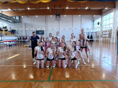 Wygrywamy turniej ćwierćfinałowy MISTRZOSTW POLSKI juniorek młodszych w Bydgoszczy!